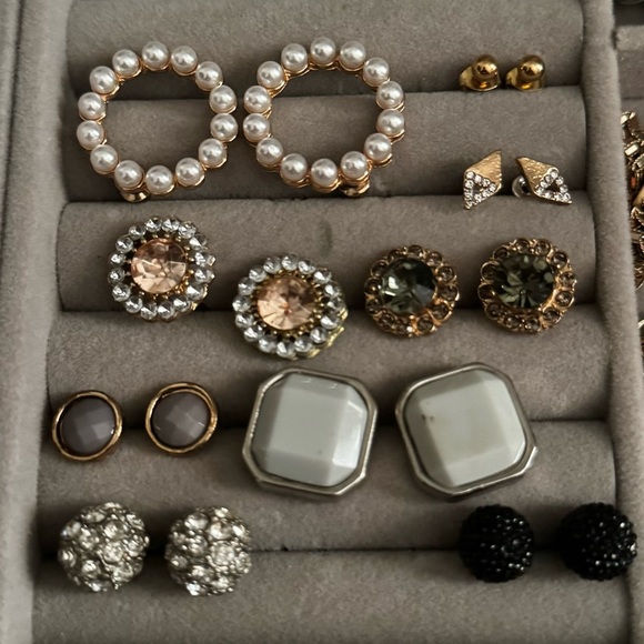 Earrings - Picture 3 of 3